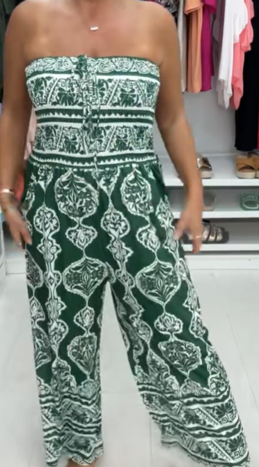 Jumpsuit mit elastischer Brustpartie und Mosaik-Print