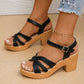 Damen-Sandalen mit geflochtenem Kreuzriemen und Absatz