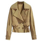 Kurzer modischer Trenchcoat im koreanischen Stil