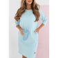 Kleid mit Rundhalsausschnitt und 3/4-Ärmeln und Taschen