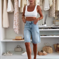 Damen Jeans-Bermudas weit geschnitten mittlerer Länge / knielang mit Used-Optik - gewaschen, mit Löchern, City-Look