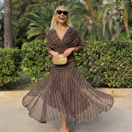 🎁2026 Neuheiten 50 % RABATT💥Bohemian-Maxikleid mit V-Ausschnitt und gerafftem Mesh-Stoff