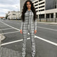 Karierter Jumpsuit mit Front-Reißverschluss und gerafften Beinen