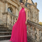 Damen-Maxikleid mit Neckholder, Plissee und fließendem Schnitt