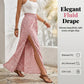 Damenhose mit geraffter Taille, weitem Bein und Schlitz