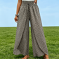 Damenhose mit geraffter Taille, weitem Bein und Schlitz