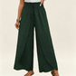 Damenhose mit geraffter Taille, weitem Bein und Schlitz