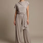 Damenmode: Einfarbiges Set aus asymmetrischem Oberteil und Hose