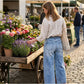 Damenjeans mit weitem Bein und aufgesetzten Taschen