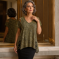 Locker sitzendes Damen-T-Shirt mit V-Ausschnitt und Leopardenmuster