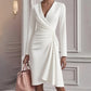 Wickel-Midikleid für Damen mit V-Ausschnitt, langen Ärmeln und geraffter Taille