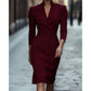 Elegantes figurbetontes Kleid mit Stehkragen und V-Ausschnitt