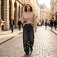 Weite Damenjeans mit Cut-Outs und Metallösen